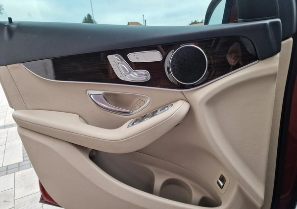 Mercedes-Benz GLC cena 143000 przebieg: 111000, rok produkcji 2019 z Drawsko Pomorskie małe 742